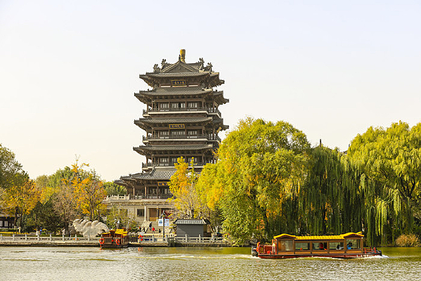 ���ϴ������羰����Ȼ¥