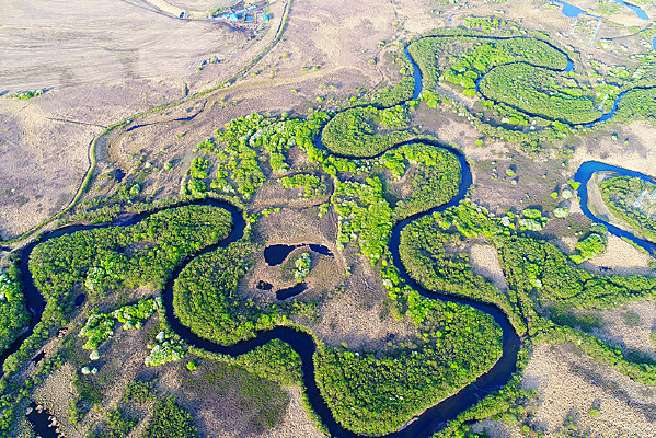 ���ֺ���ʪ�ص�ò�羰�����ģ�