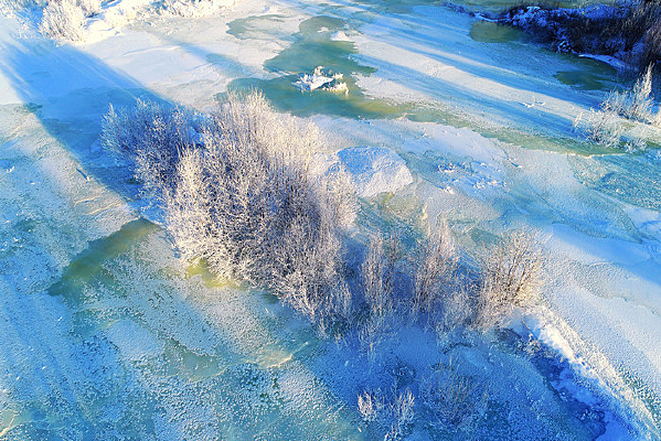 ���˰�����Ӵ�����ڡ