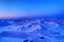 ѩԭȺɽĺɫϦ��