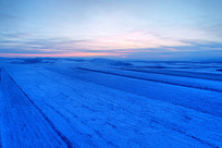 ѩ��ũ�������ѩ��ĺɫ