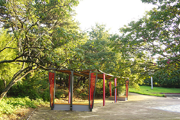 ����ˮԭТ԰��԰԰�ֵ�ͤ��