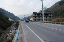 ��������ɽ�س����繫·����