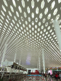 ���ڻ�����վ¥��Ȼ��ɹ����