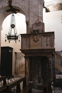 �ն����ɴ���ù���̨