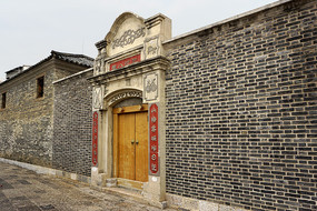 ���Ͻ�ˮ�ų�שǽ��¥