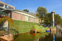 ����ˮ���˶�ѧУѵ����ʩ��ͧ