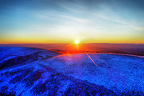 ���˰��붬��ɽ��������ڡ�ճ�