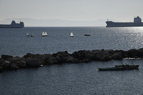 �ǲ���˹����