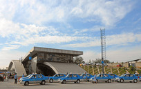 �ɶ������ɶ�����ѧԺվ�⾰