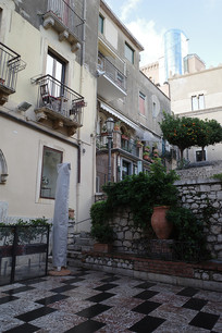 �ն����ɹ������