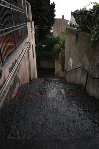 �ն�����ɽ��С��