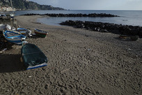 �ն����ɺ��߽�ʯ