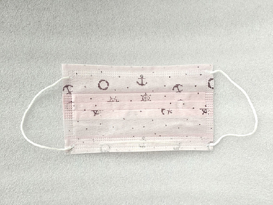 ��ɫ����