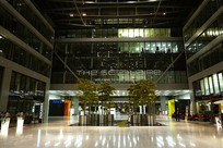 �¹������˸����ʻ�����վ¥ 