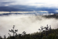 ���˰���ɽ�������ƺ�