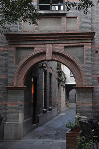 �Ϻ�ʯ������Ū