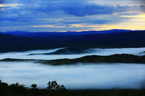 ɽ�������ƺ��羰 