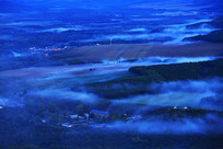 ���˰���ɽ����ɫ����