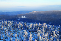 ���˰���ѩɫɽ�ַ��