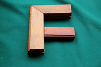 ��ͳľ������î龽ṹ