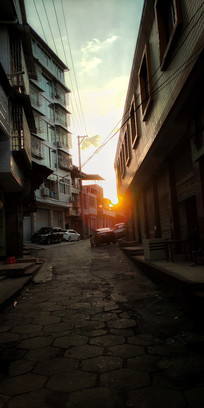 Ϧ���µ�С��