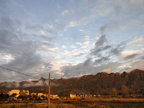 ��ɽ��Ϧ��