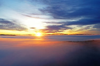 ���˰���ɽ���ƺ��ճ�