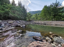 ɭ��Ϫ����Ȼ���