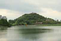 �����µĺ�ˮ�羰