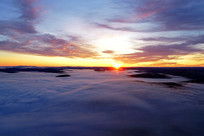 ���˰���ɽ���ƺ��ճ�