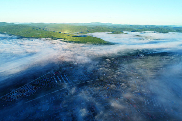 ���˰���ɽ�������羰