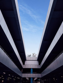 ���˻������峵��͸�ӽ���