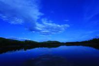 ���˰���ɭ�ֺ���ҹ��