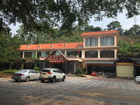 �»������ɽ�ӾƵ�