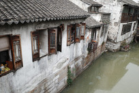 ��ǽ���߽�����