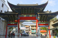 ���Ͻ�ˮ�ųǵĹ�����¥ 