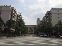 �»ᶫ��ѧУ����