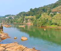 ��ˮ��ͬ����󶴳�����ͷ