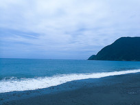 ��̲��ǰ�İ�ɫ����