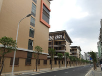 �»ᶫ��ѧУһ��