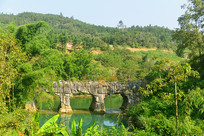 �����󲨴��߿�С�Ӻ�ʯ�� 