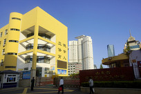 �ൺ����ʮ����ѧУ԰