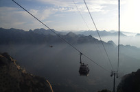 ������ɽ�����ƺ�