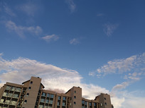 ���и�¥������