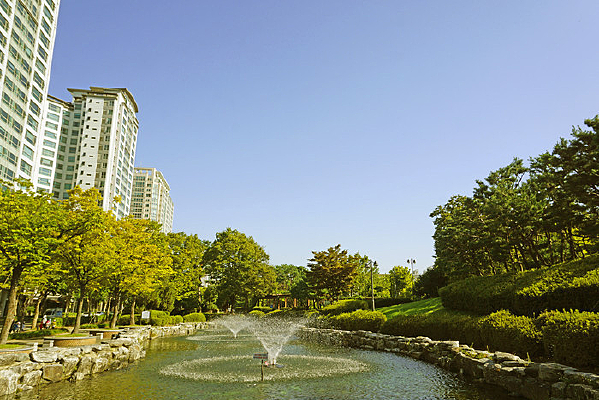 ����ˮԭ�г���԰����Ȫˮ��