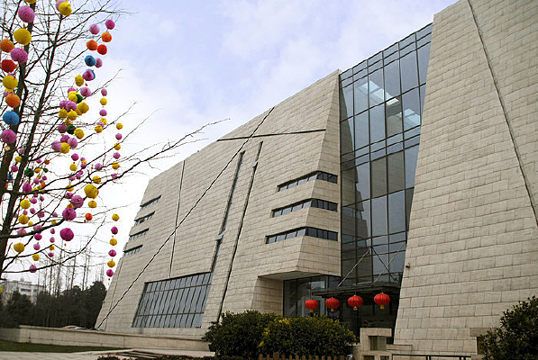 �ɶ���ɳ��ַ����� 