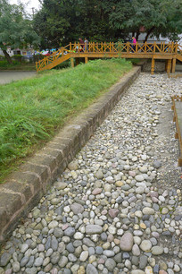 �ɶ���ʱ�ڵľ������ַ 