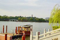 �㶫��������������ͷ