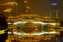 �ɶ��ӽ�������˳����ҹ��